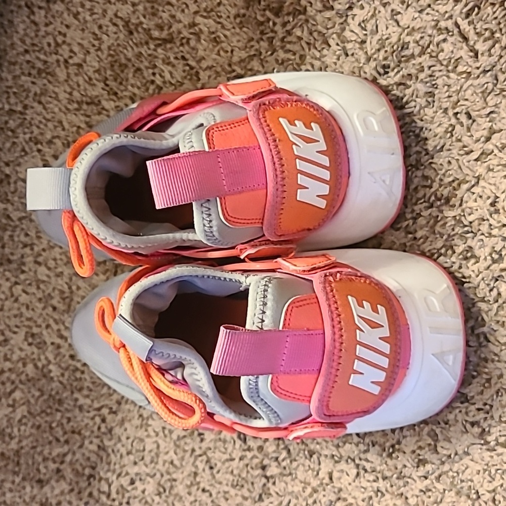Womens Nike Air Huarache City Low Shoes - Picture 4 of 7